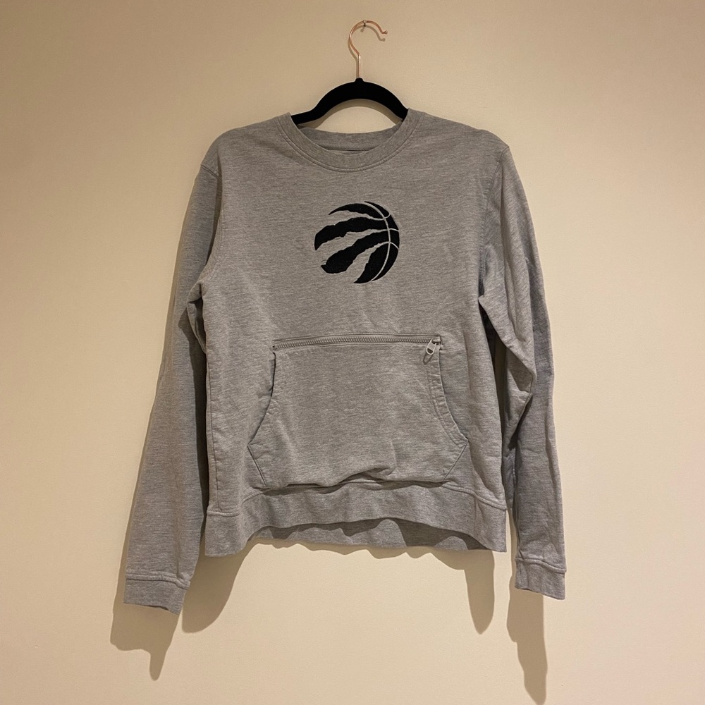 Raptors sweater front pocket with zipper
